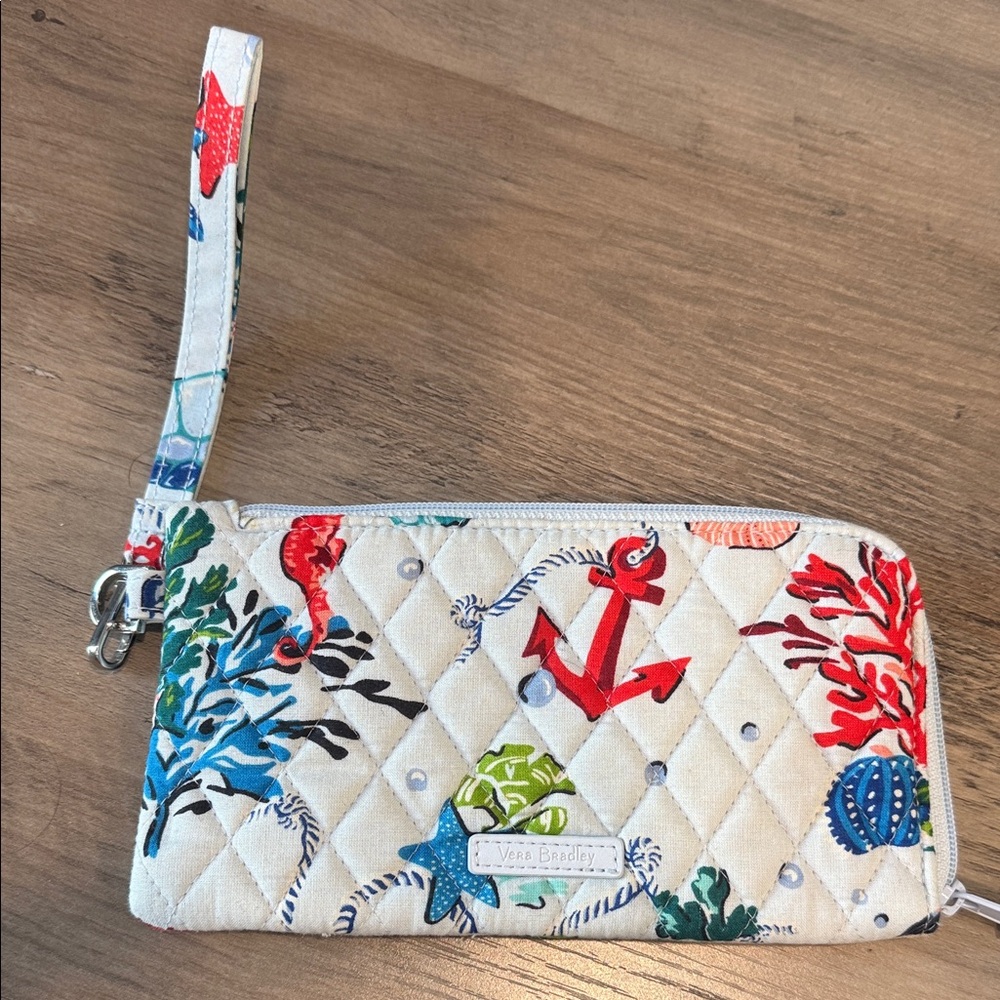 Vera Bradley Coastal Charm Phone Case - Red, Blue, Green, Cream